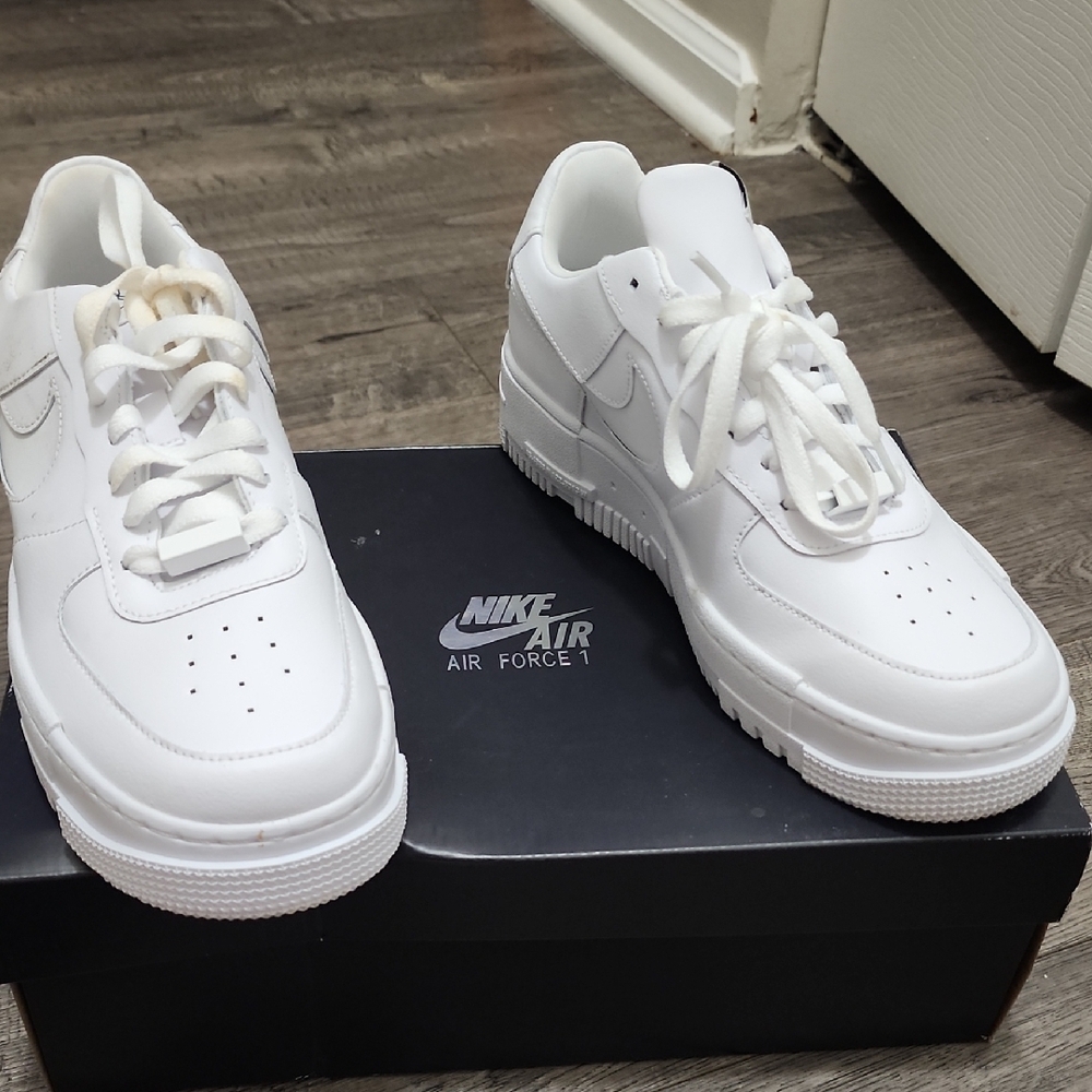 Nike Air Force 1 White Sneakers